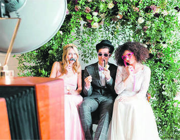 1 x Hochzeit am Vedahof mit Catering und Fotobox für 60 Personen